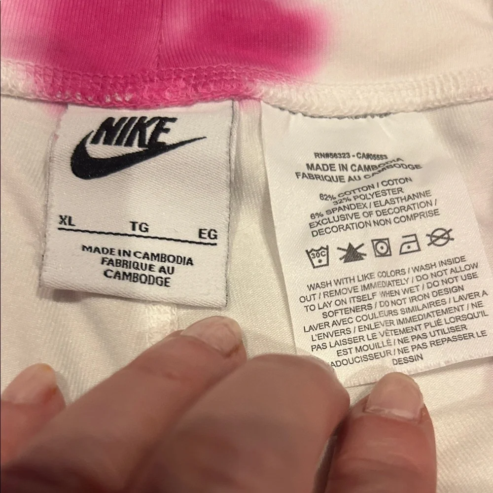 Nike Fuchsia Tie-Dye Leggings